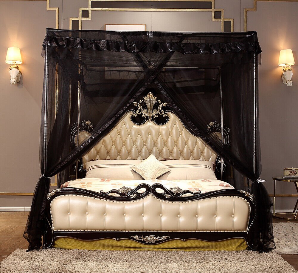 Королевская кровать с балдахином