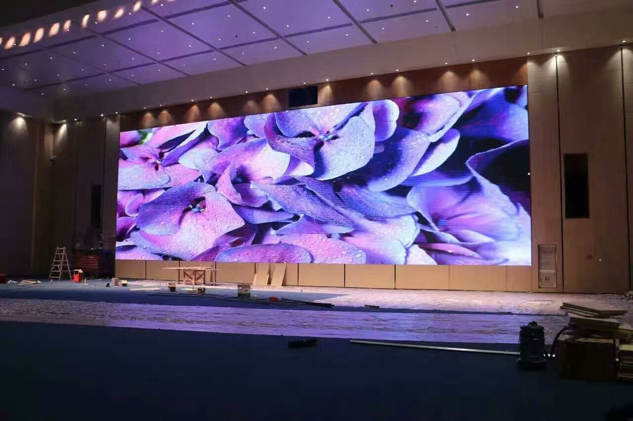 Led screen. Indoor led Screen. Indoor led display. Led экраны 1.5 liant. Светодиодный экран AET Koala p3 480x540 Indoor.