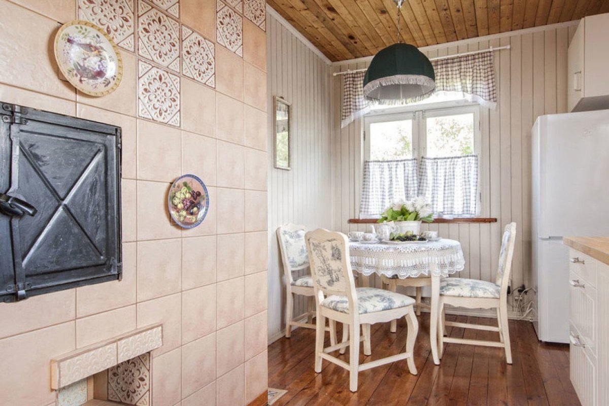 Дачная кухня в стиле Прованс