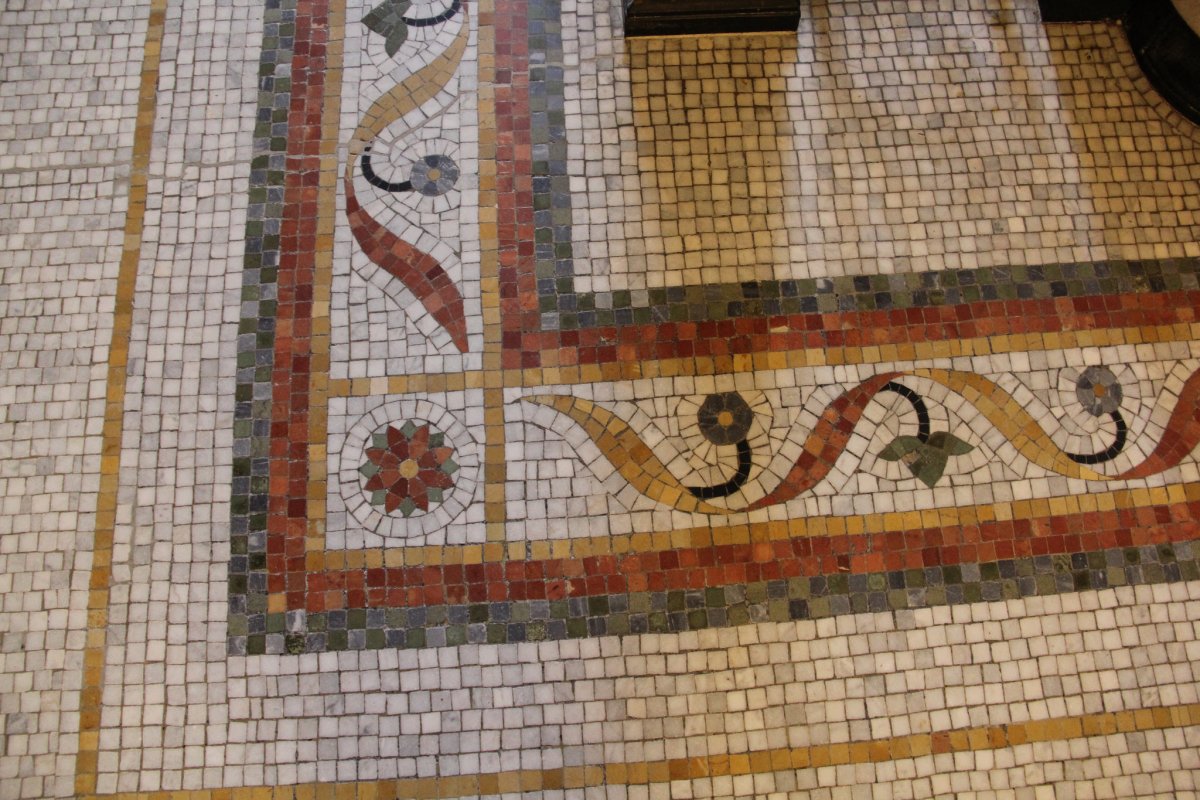 Мозаичная плитка на пол