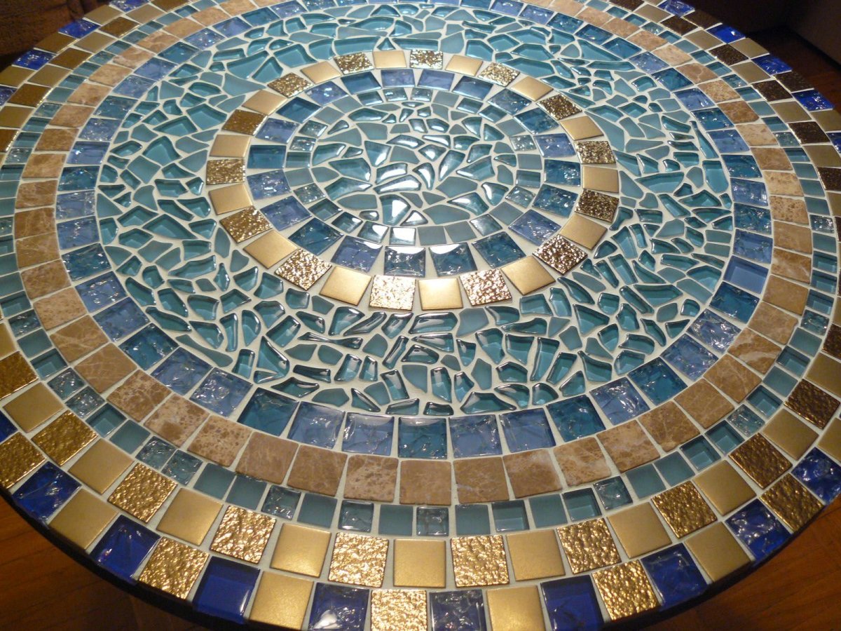 Мозаика из битой плитки