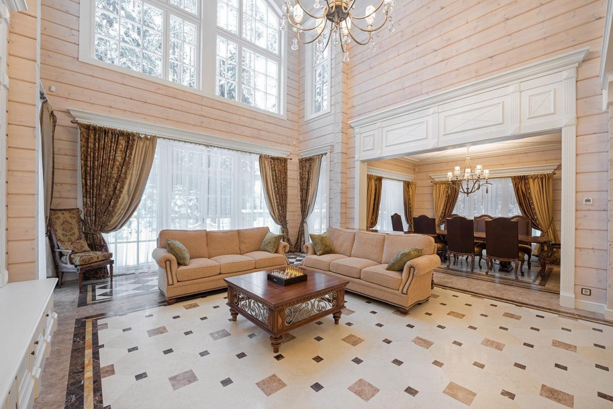 Деревянный дом со вторым светом