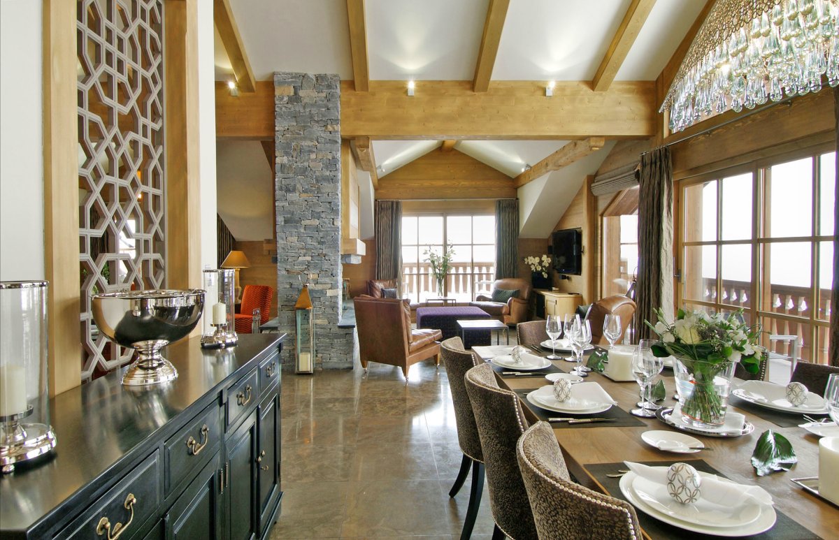 Современный Шале в интерьере ресторана