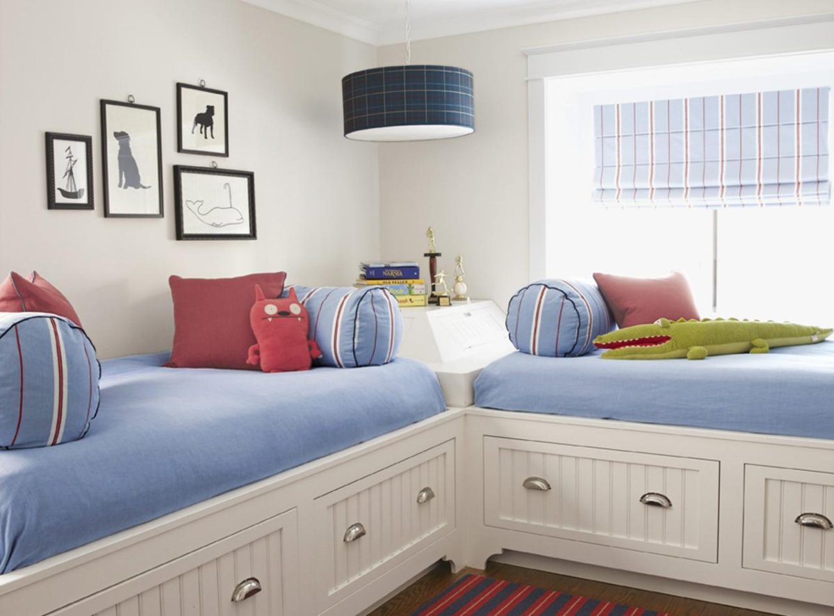 Комната для мальчиков с двумя кроватями