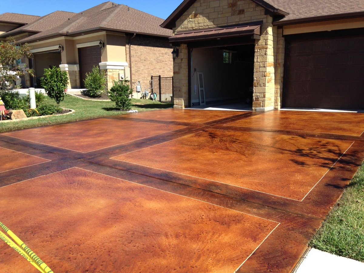 Бетонное покрытие двора