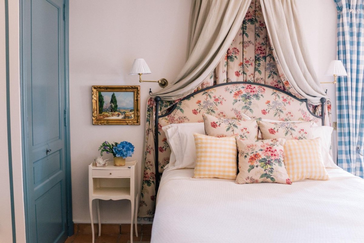 Уютная спальня в пастельных тонах