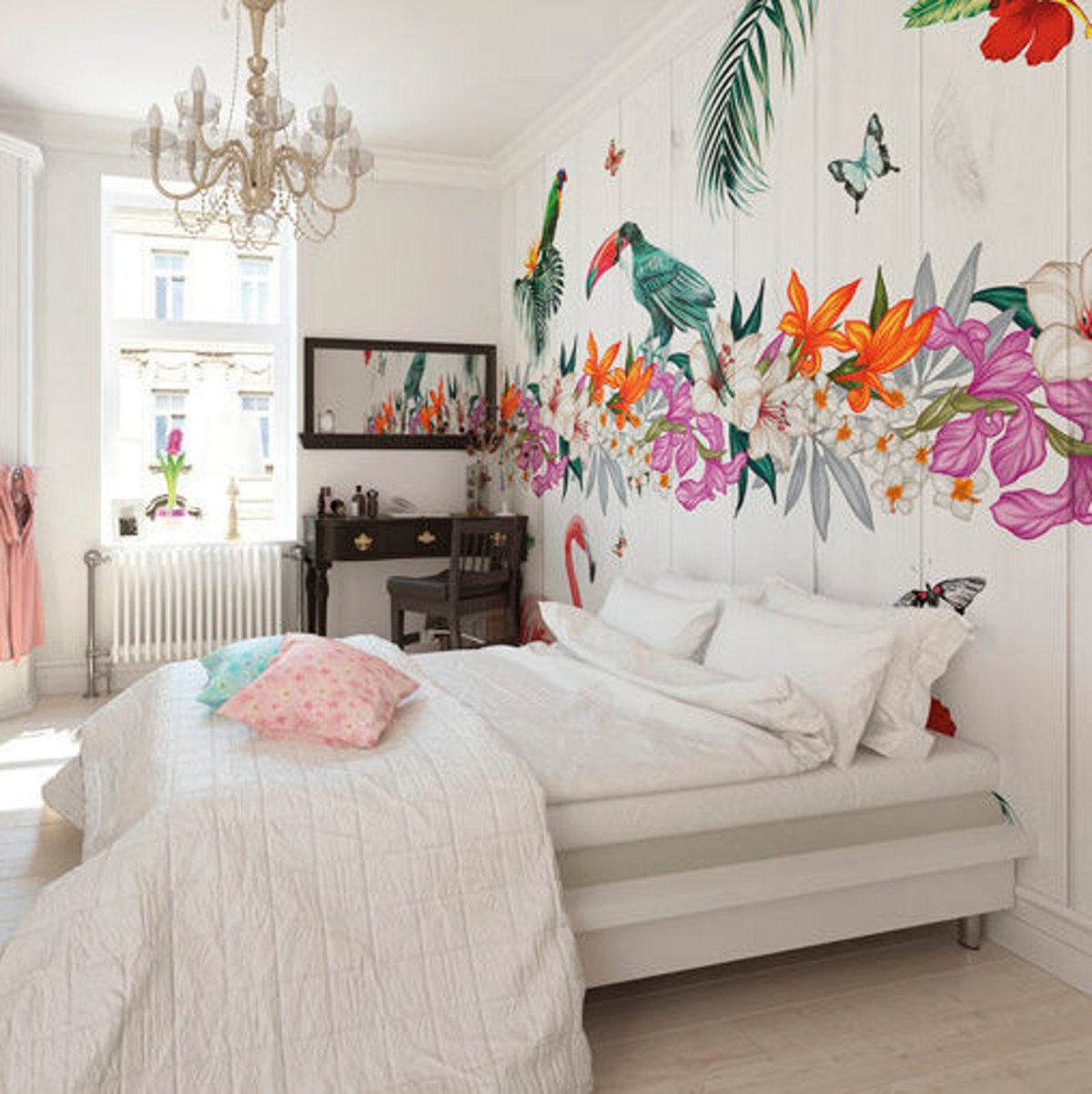 Обои в цветочек для спальни