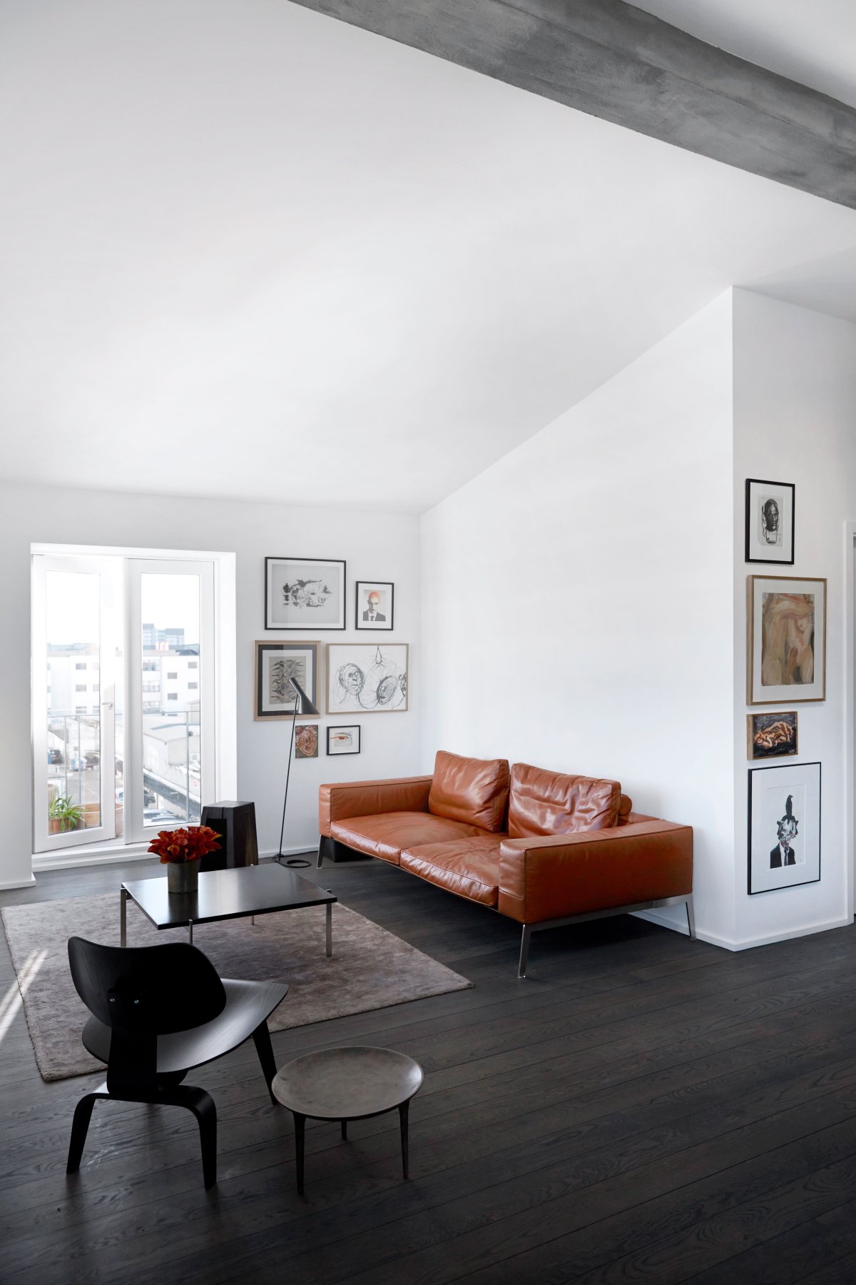 Черно белая прихожая