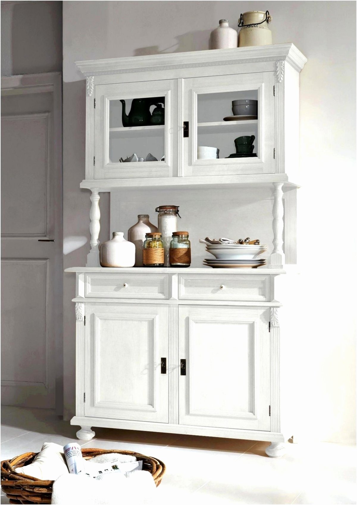 Сервант для кухни современный