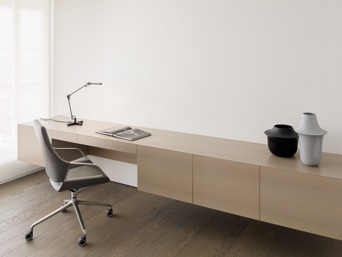 Длинный стол