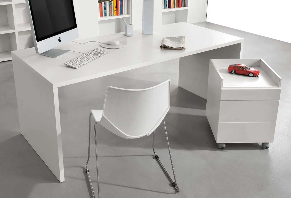 Угловой стол в стиле Минимализм