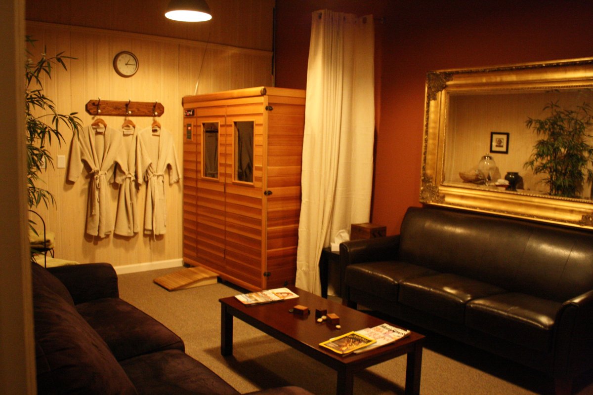 Люстра в баню в комнату отдыха