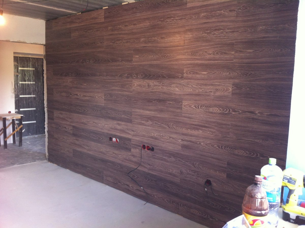 Ламинат на стену