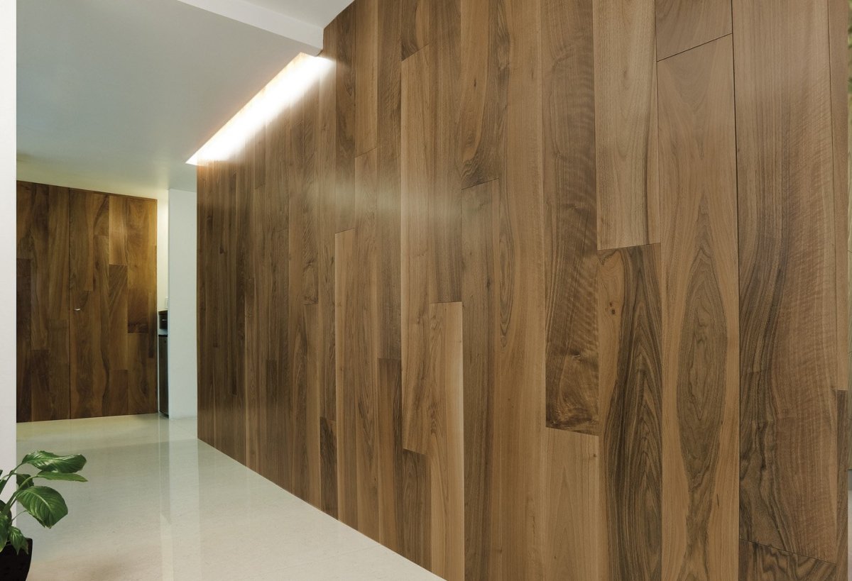 Ламинат на стену