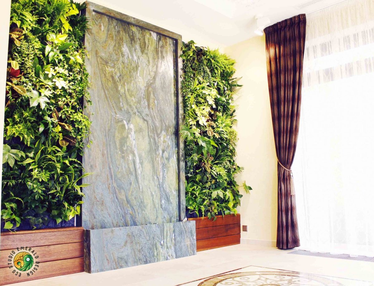 Декоративный водопад в интерьере