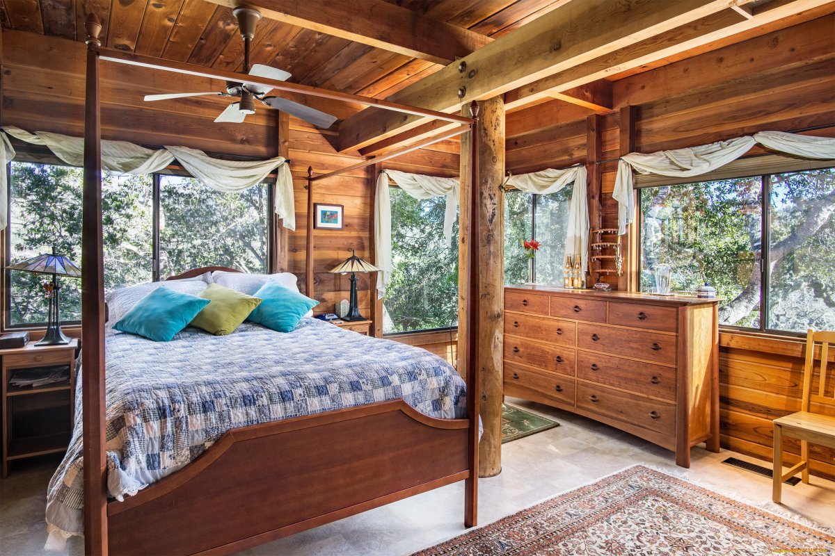 Уютная спальня в деревенском стиле