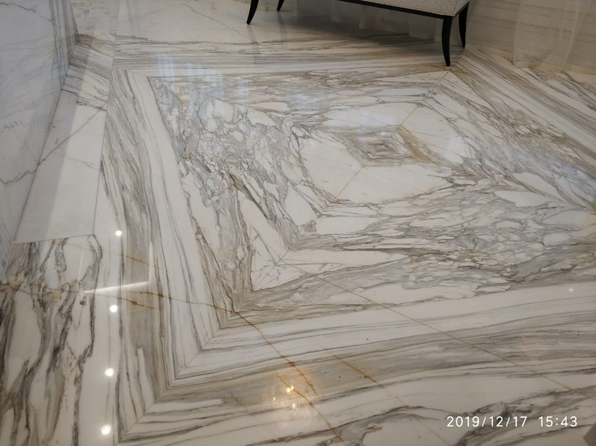 Керамогранит Оникс бабочка