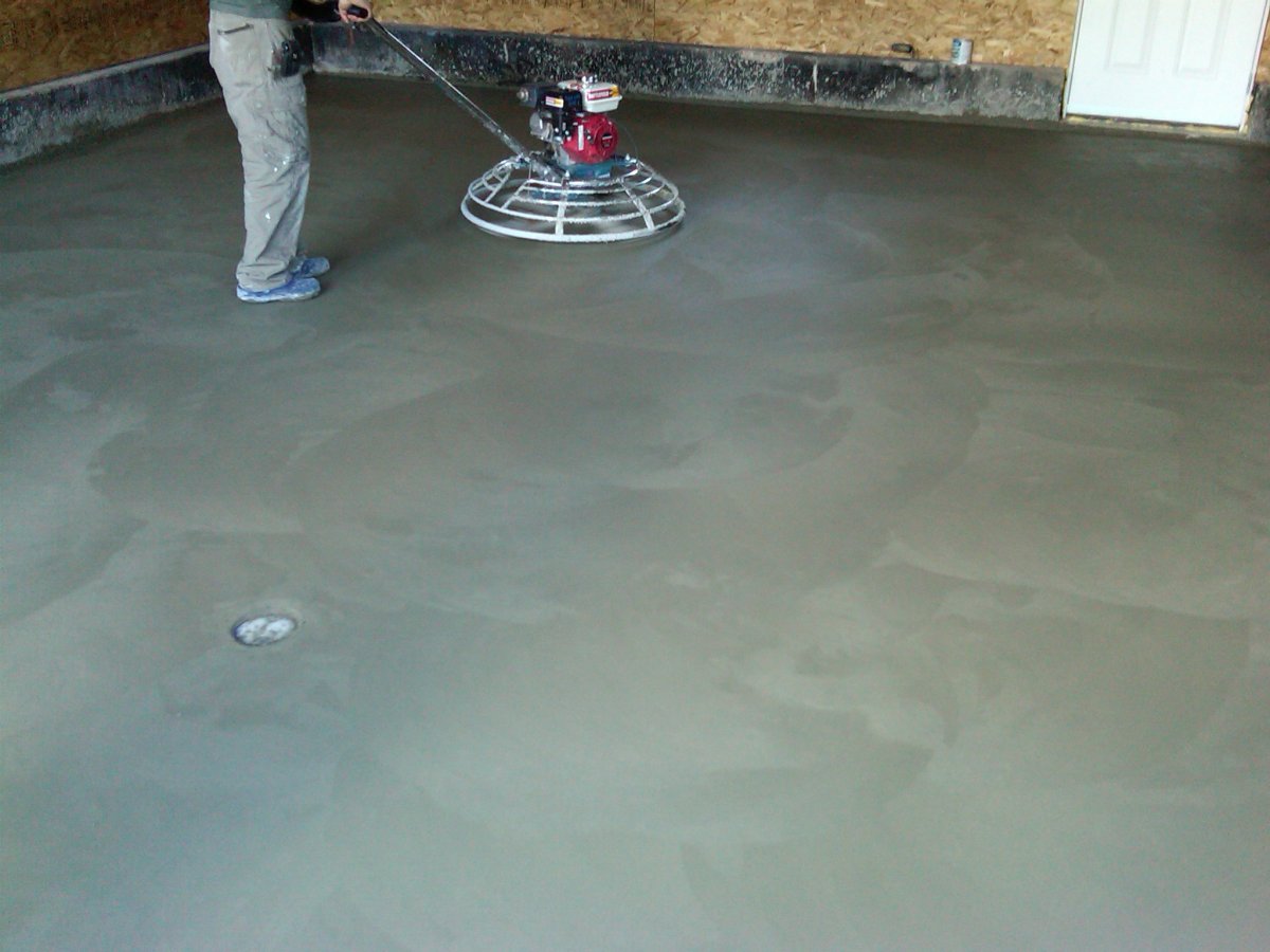 Пол из бетона