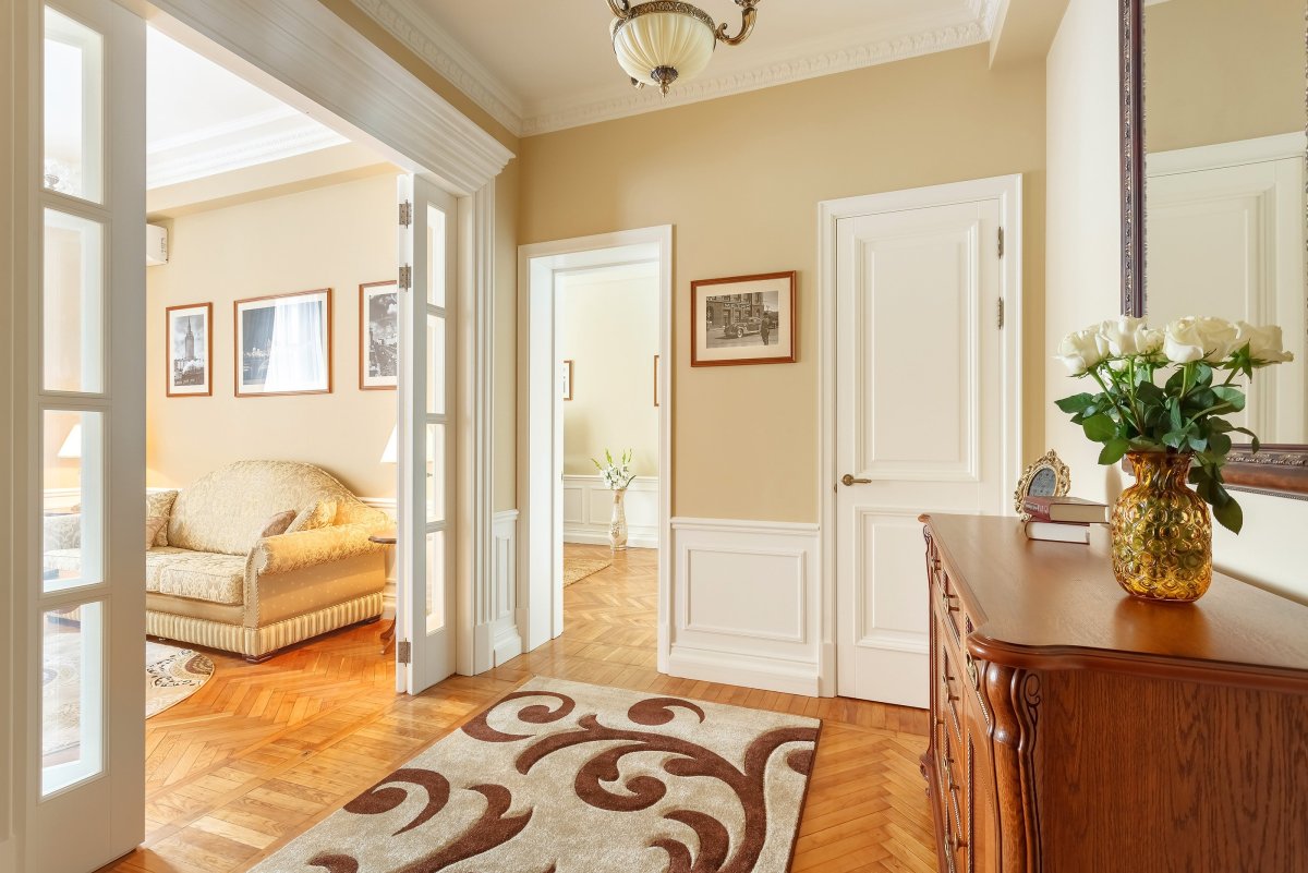 Интерьер сталинки в классическом стиле