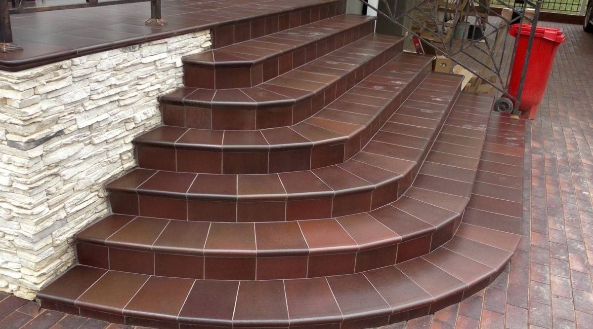 Плитка для ступеней для крыльца