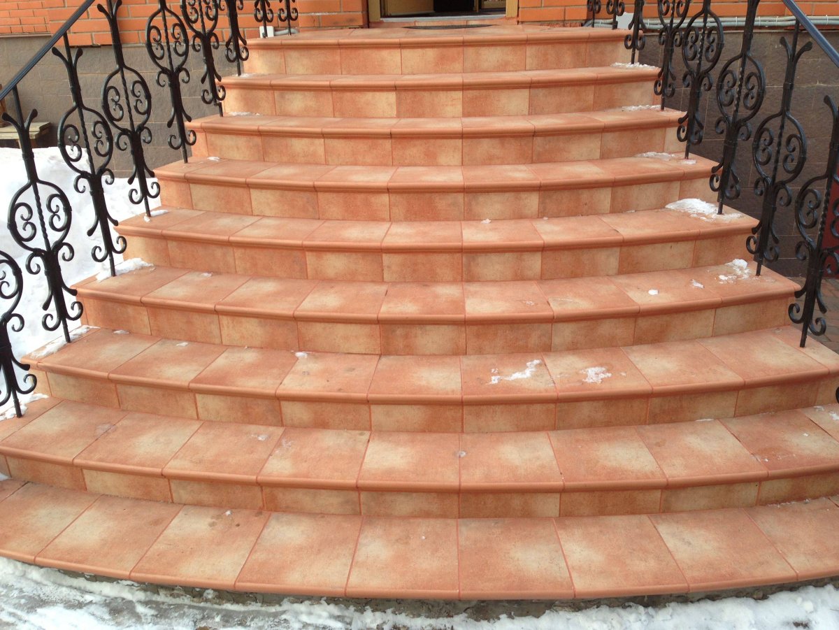 Входные ступеньки