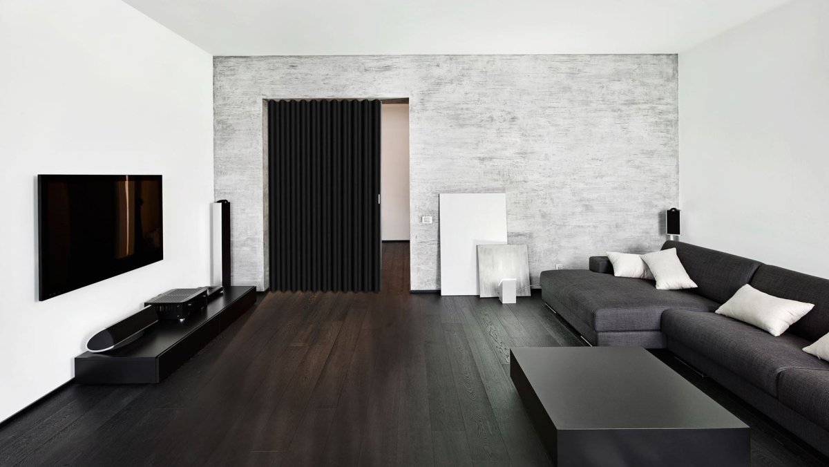 Темный пол и светлые стены в интерьере