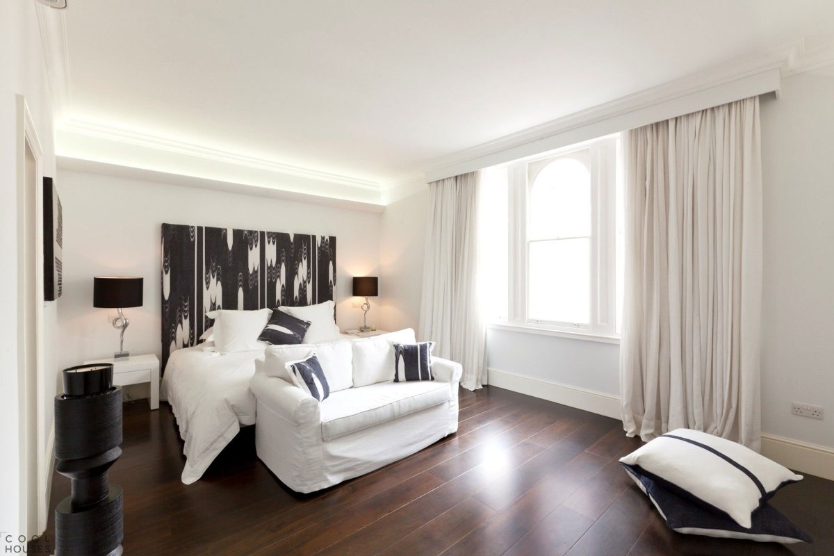 Черный пол в интерьере