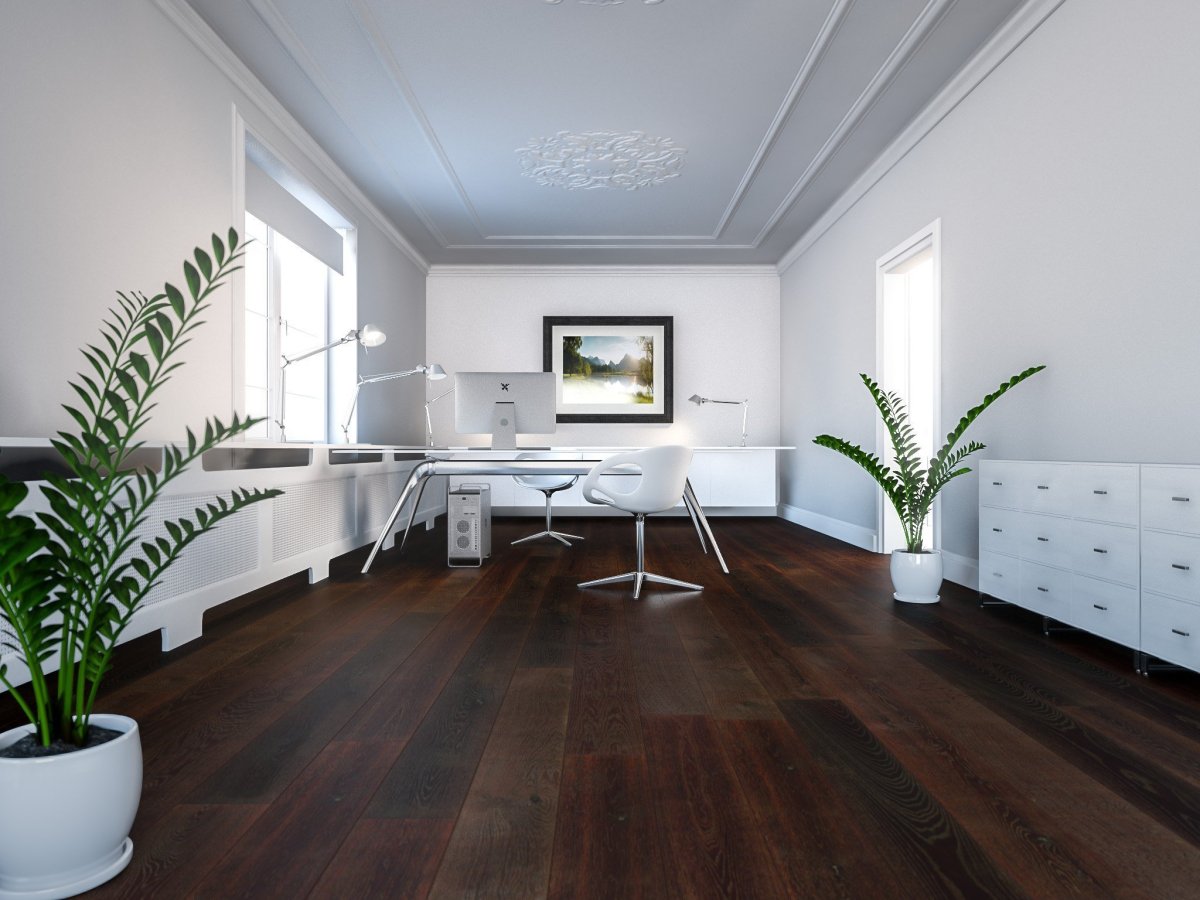 Темный паркет в зале