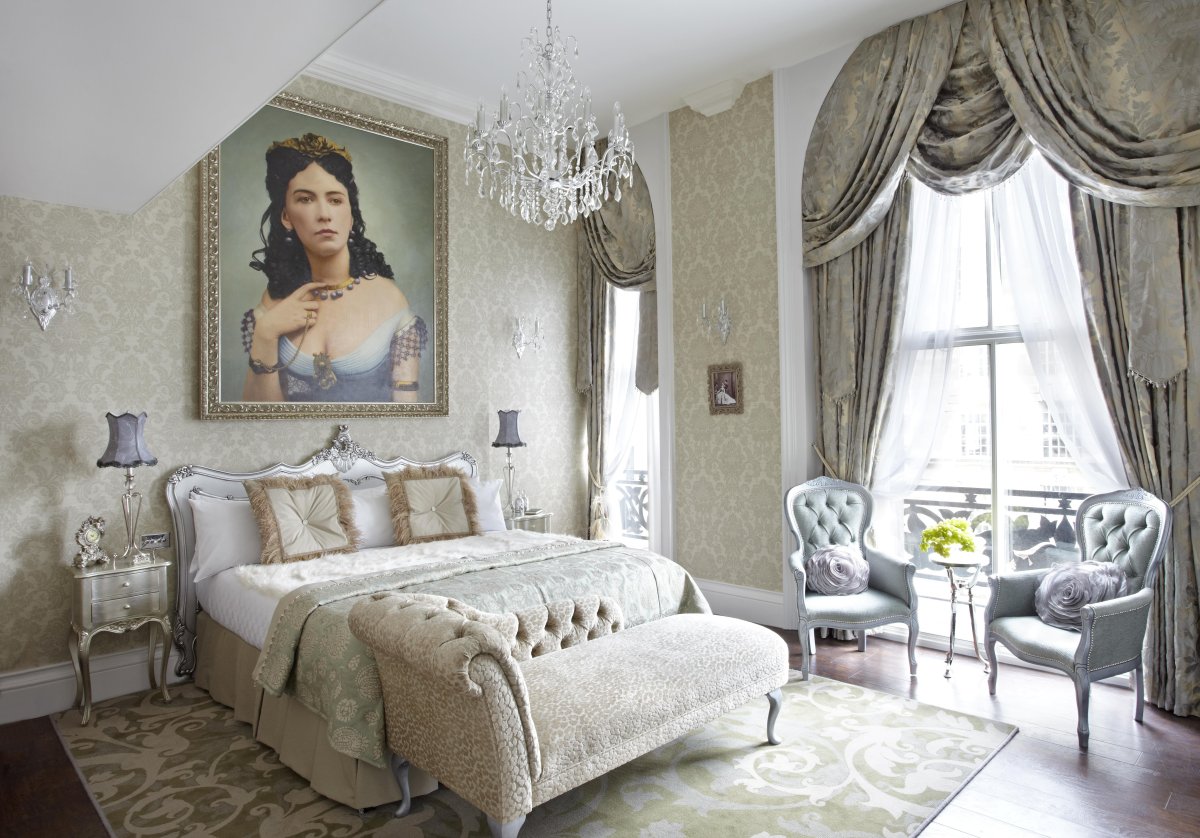 Спальня в будуарном стиле