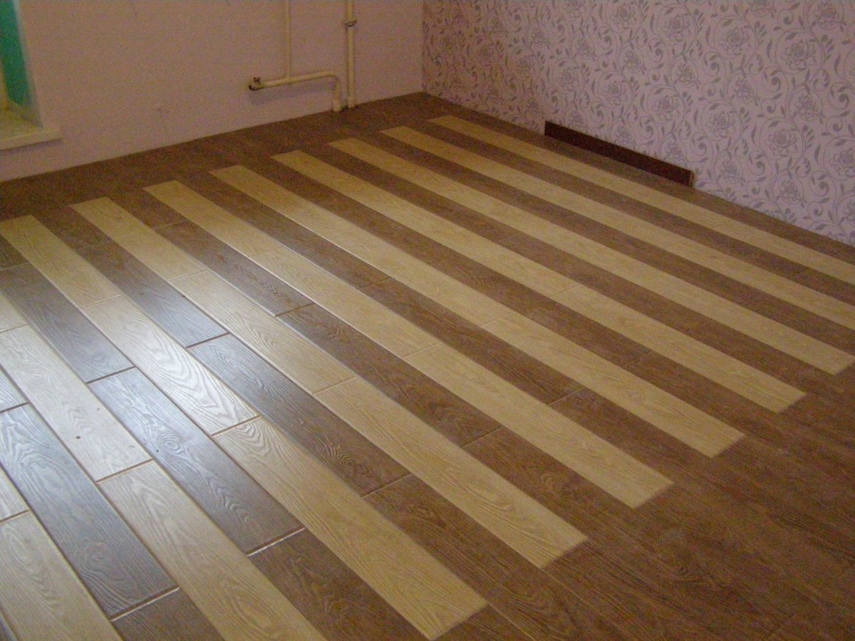 Укладка ламината в 2 цвета