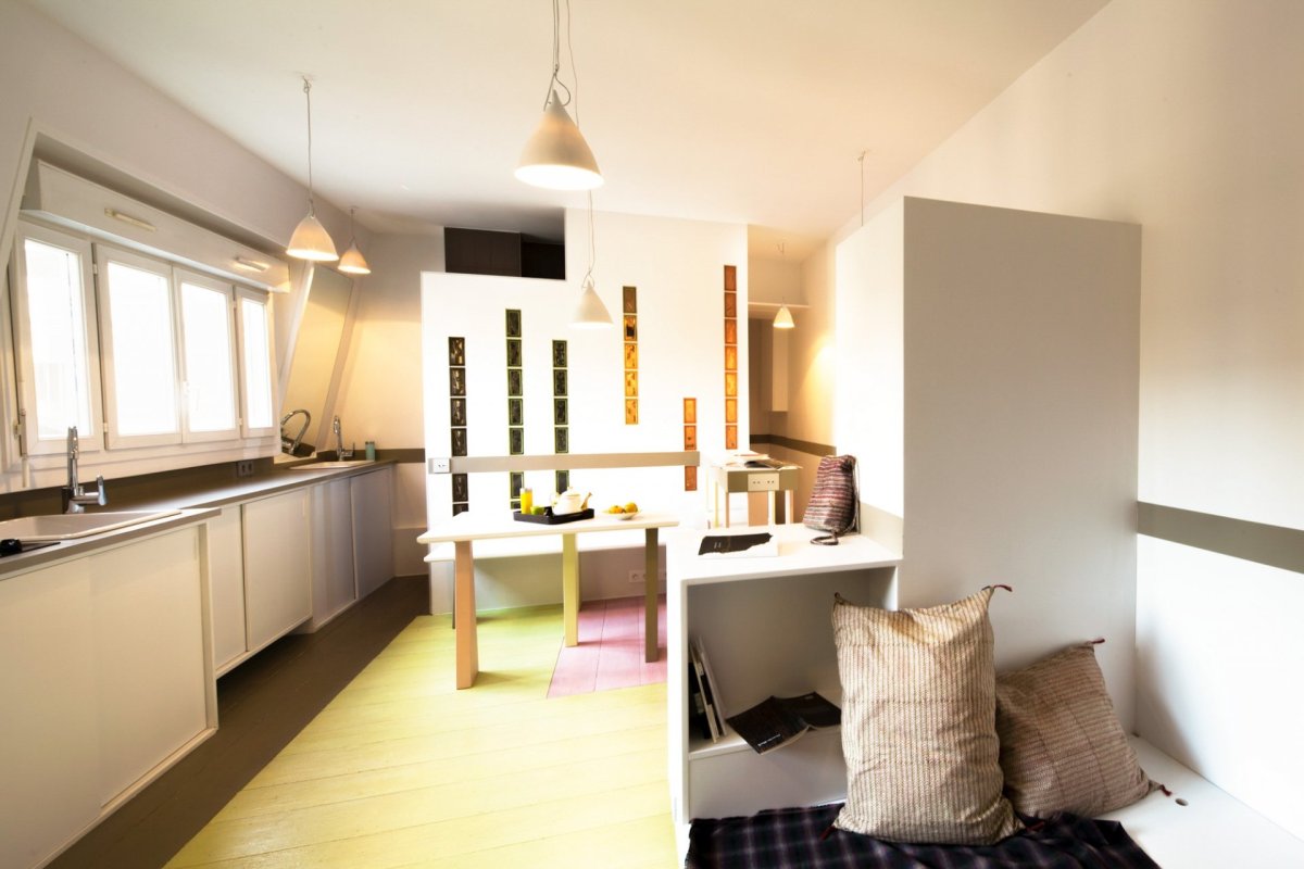 Интерьер квартиры студии в стиле поп-арт