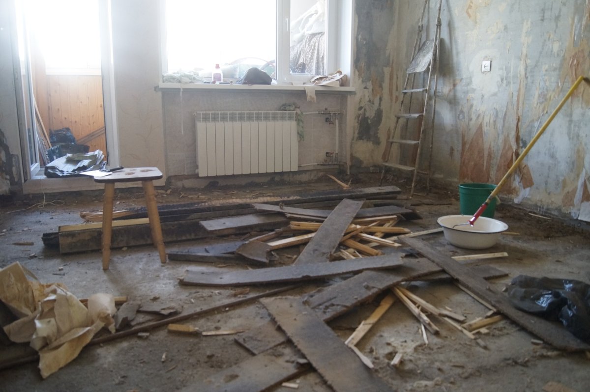 Демонтаж пола в квартире