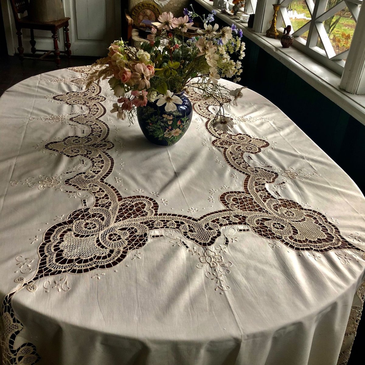 Скатерть в народном стиле