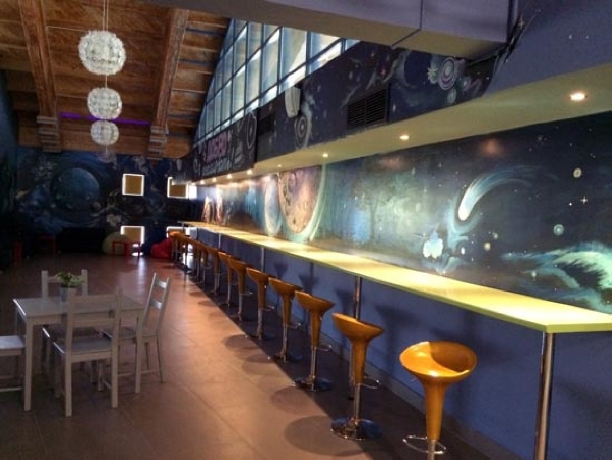 Фотостудия в стиле космос