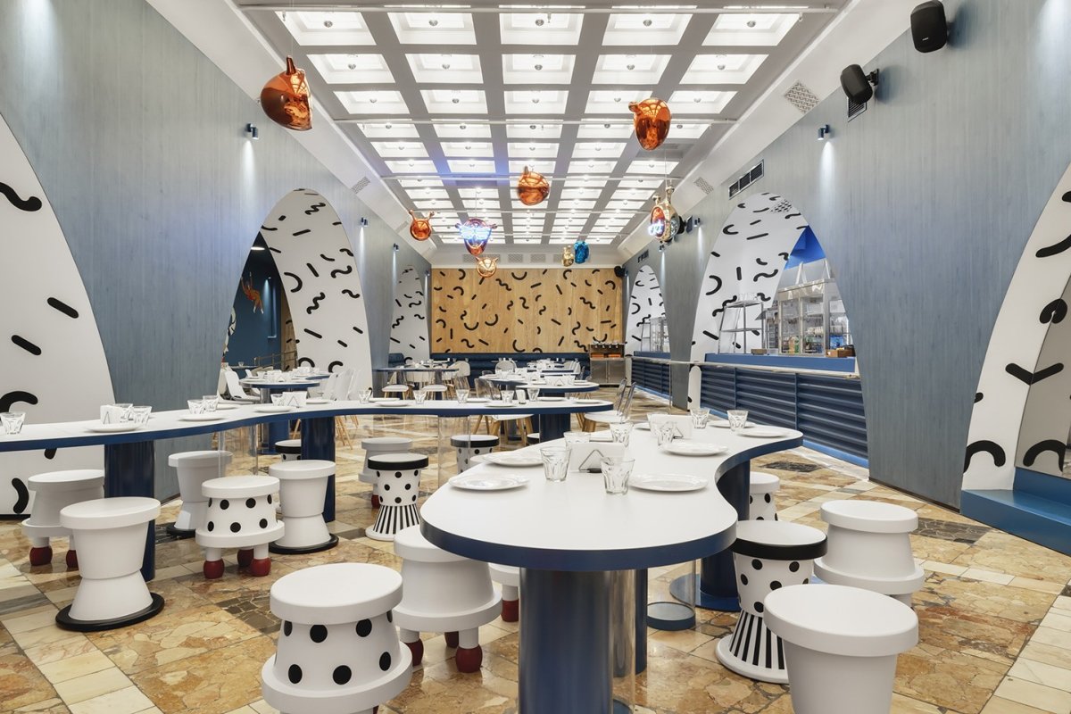 Космический интерьер кафе