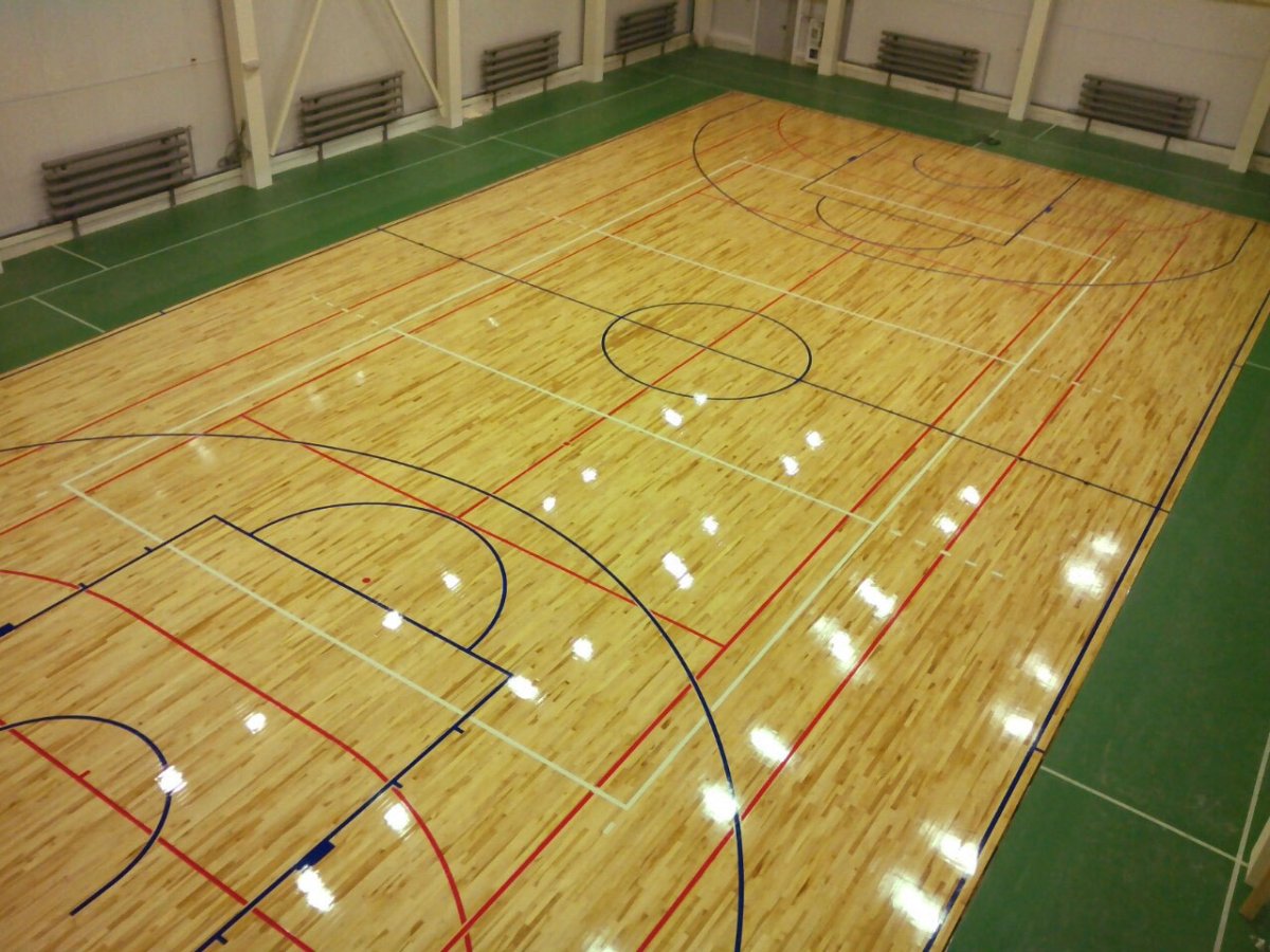 Пол в спортзале