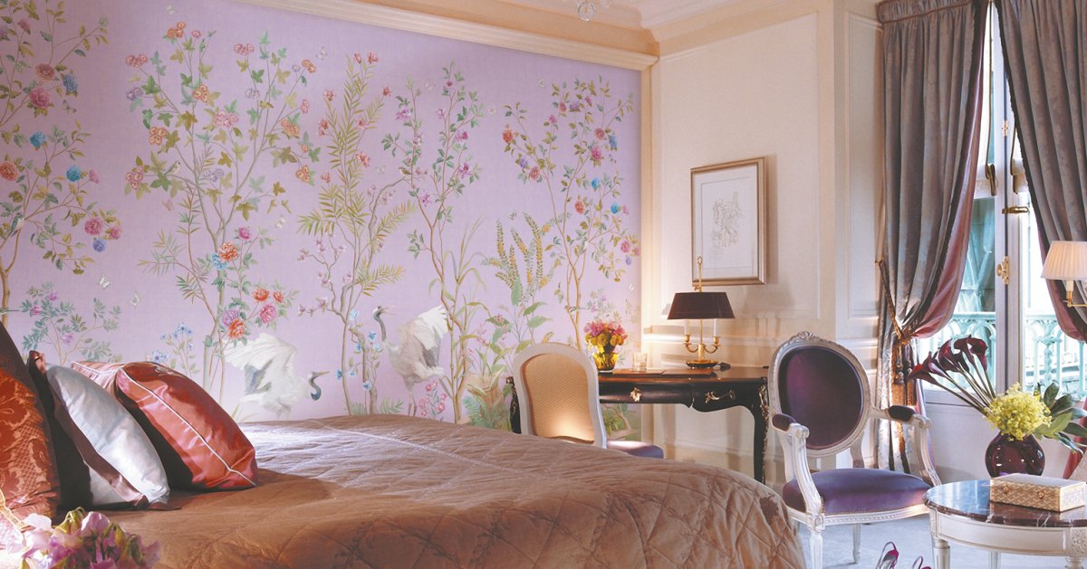 Декор спальни обои