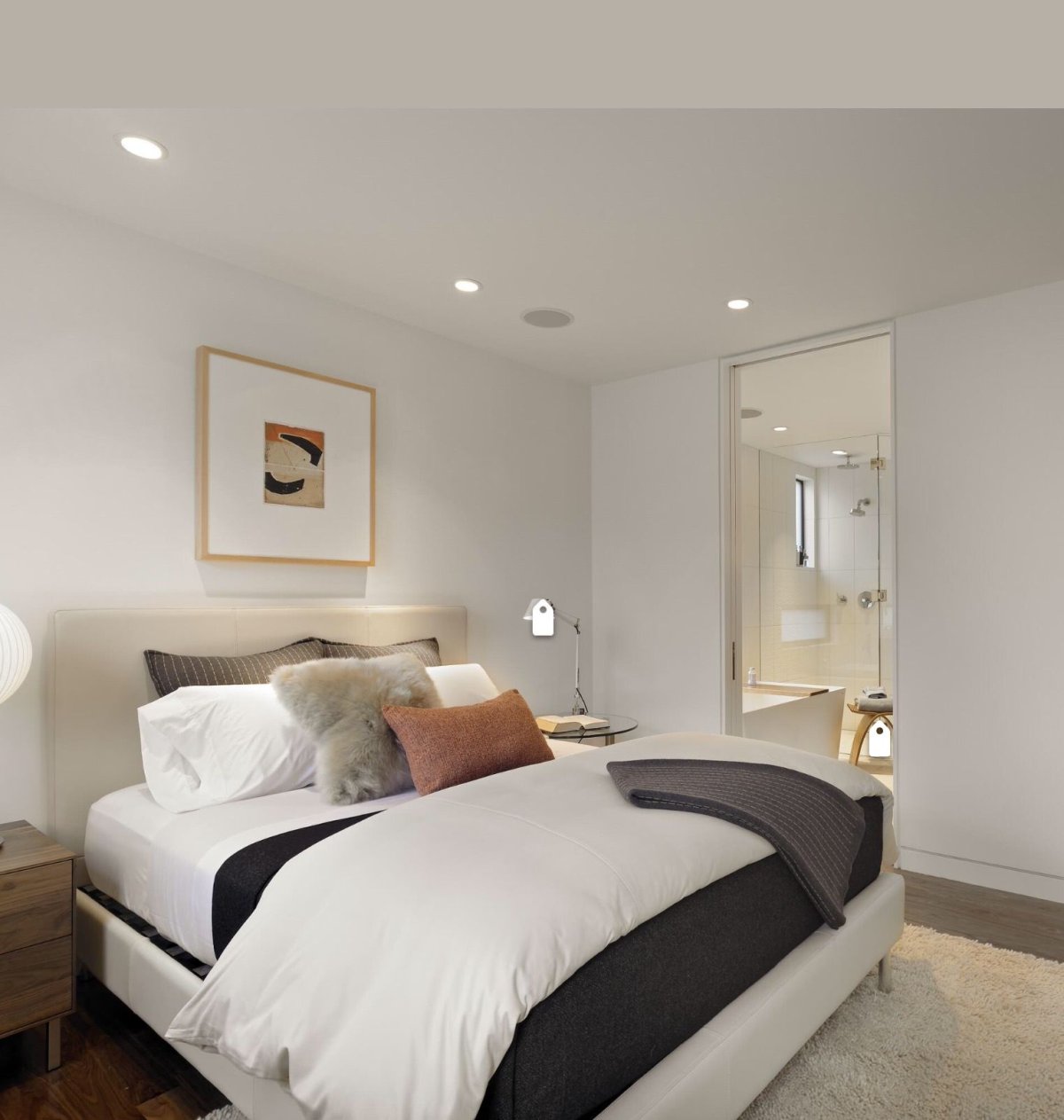 Точечные светильники в спальне