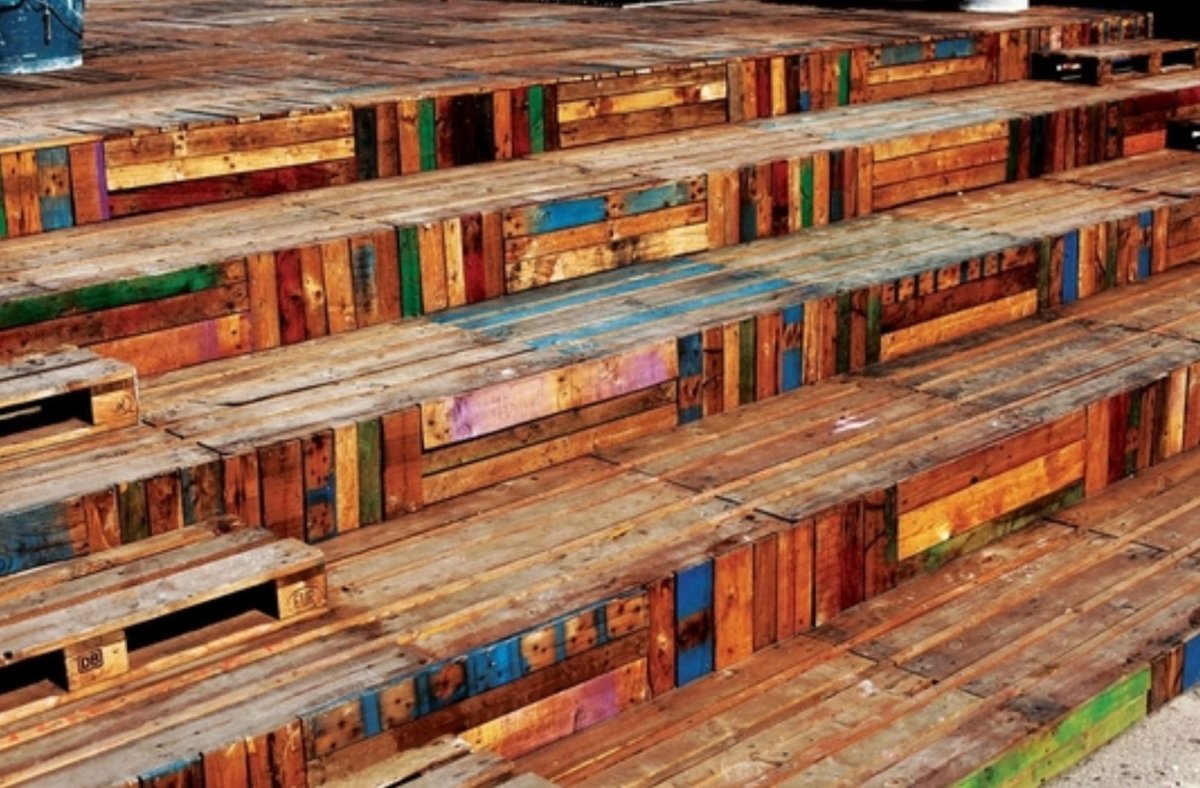 Старые поддоны