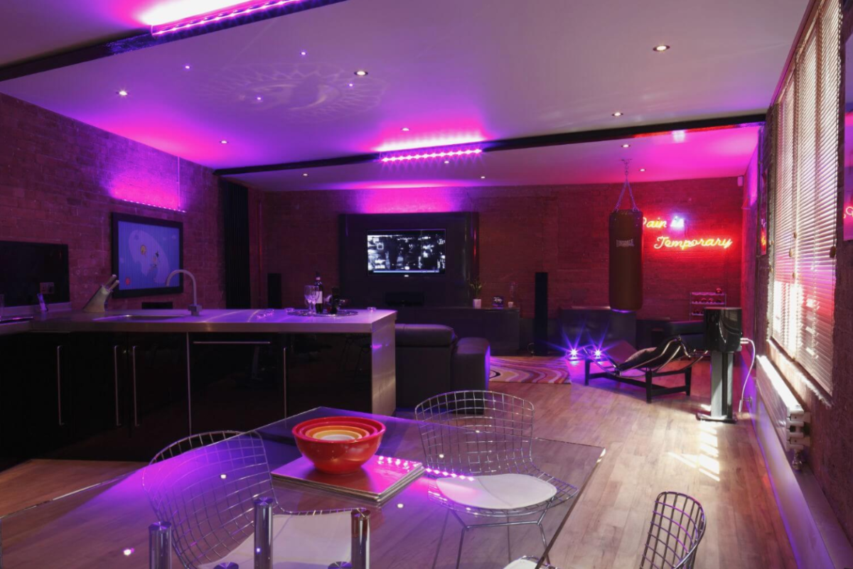 Неоновая вечеринка