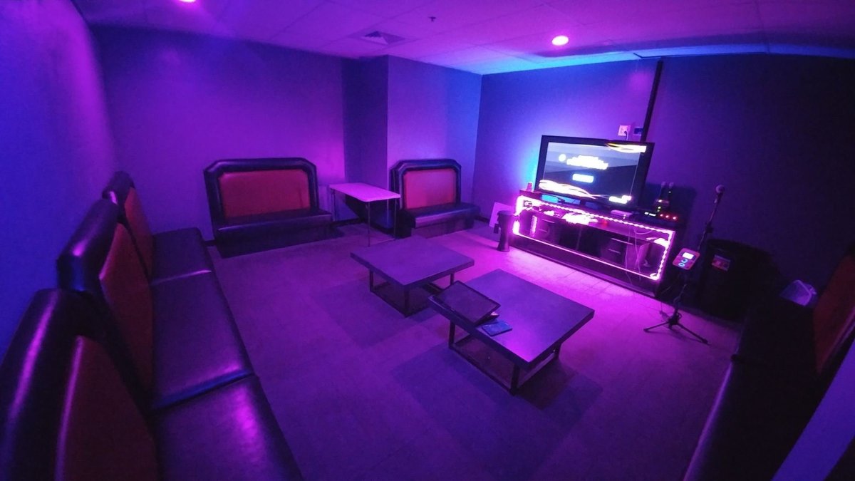 Интерьер комнаты развлечений