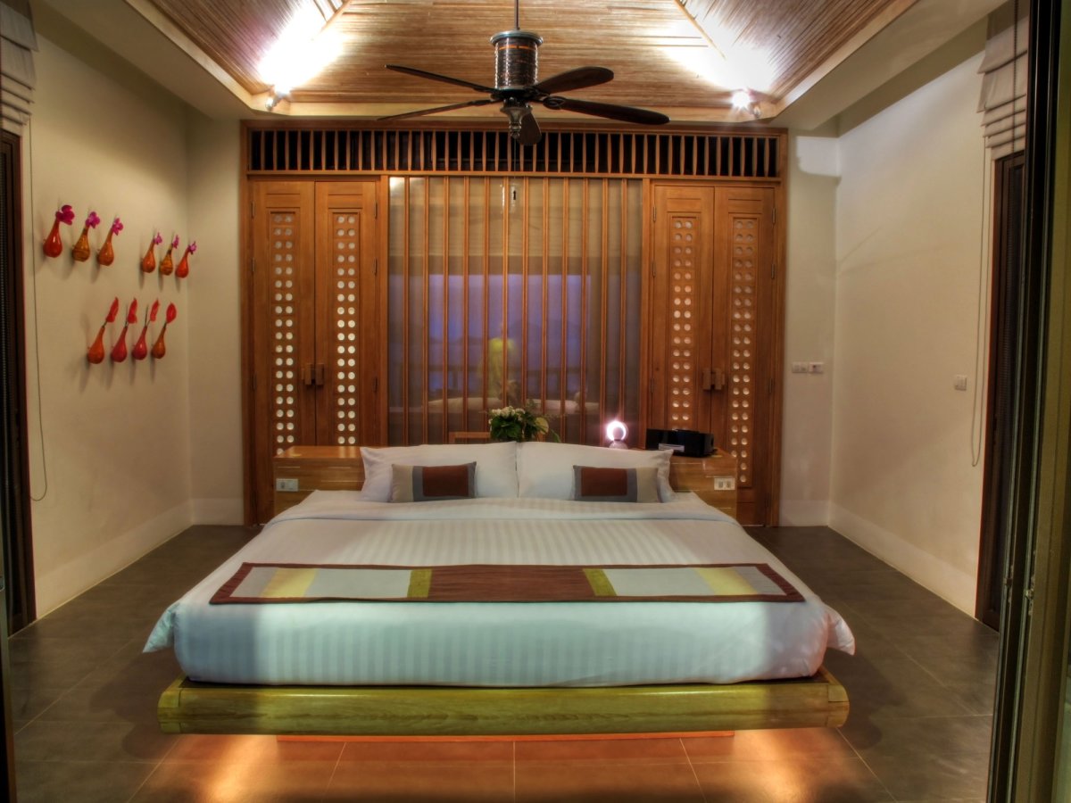 Дом на берегу моря 4 спальни и бассейн