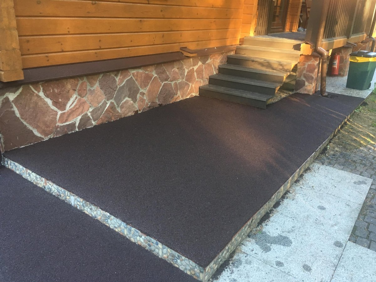 Резиновая плитка для отмостки