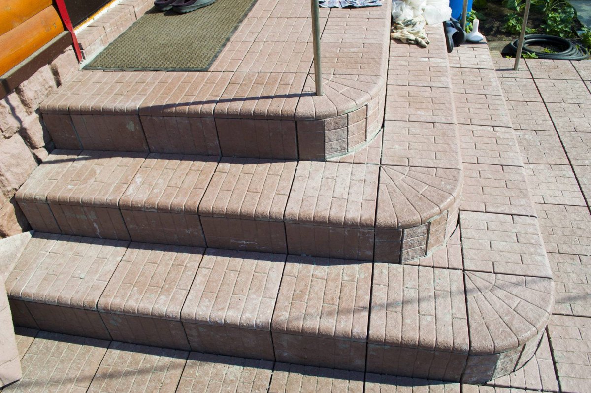 Крыльцо из тротуарной плитки Braer