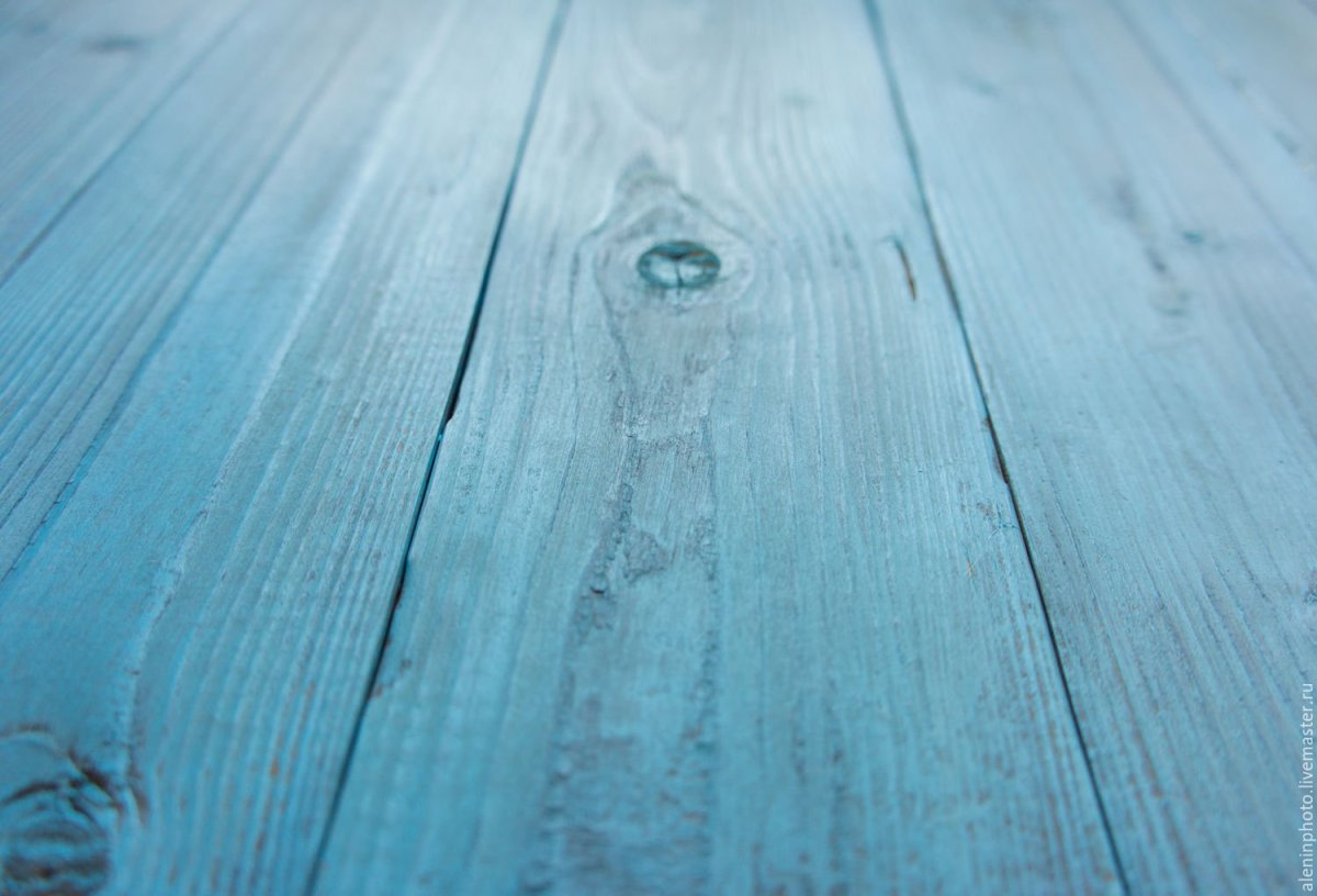 Поверхность стола