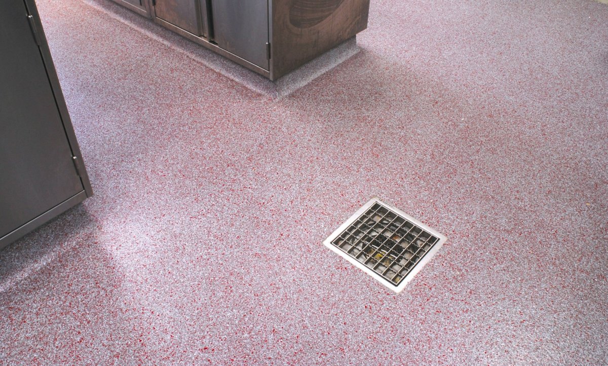 Наливной пол с кварцевым песком