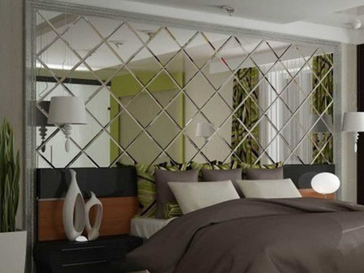 Зеркальная графитовая плитка «сота» с фацетом 10 мм, 200х173 мм