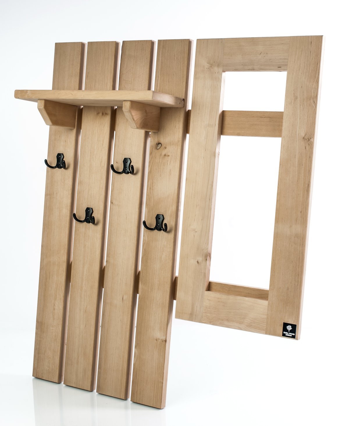 Вешалка в прихожую настенная из дерева