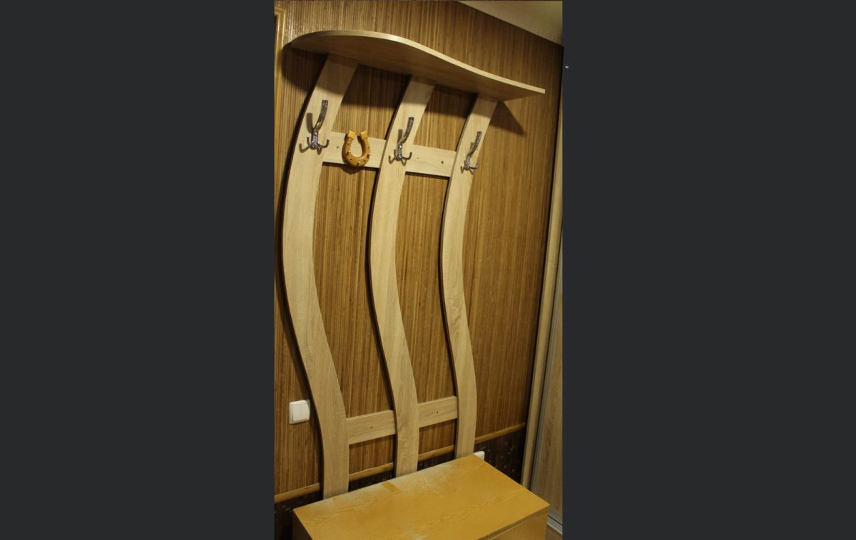 Вешалки в прихожую настенные деревянные