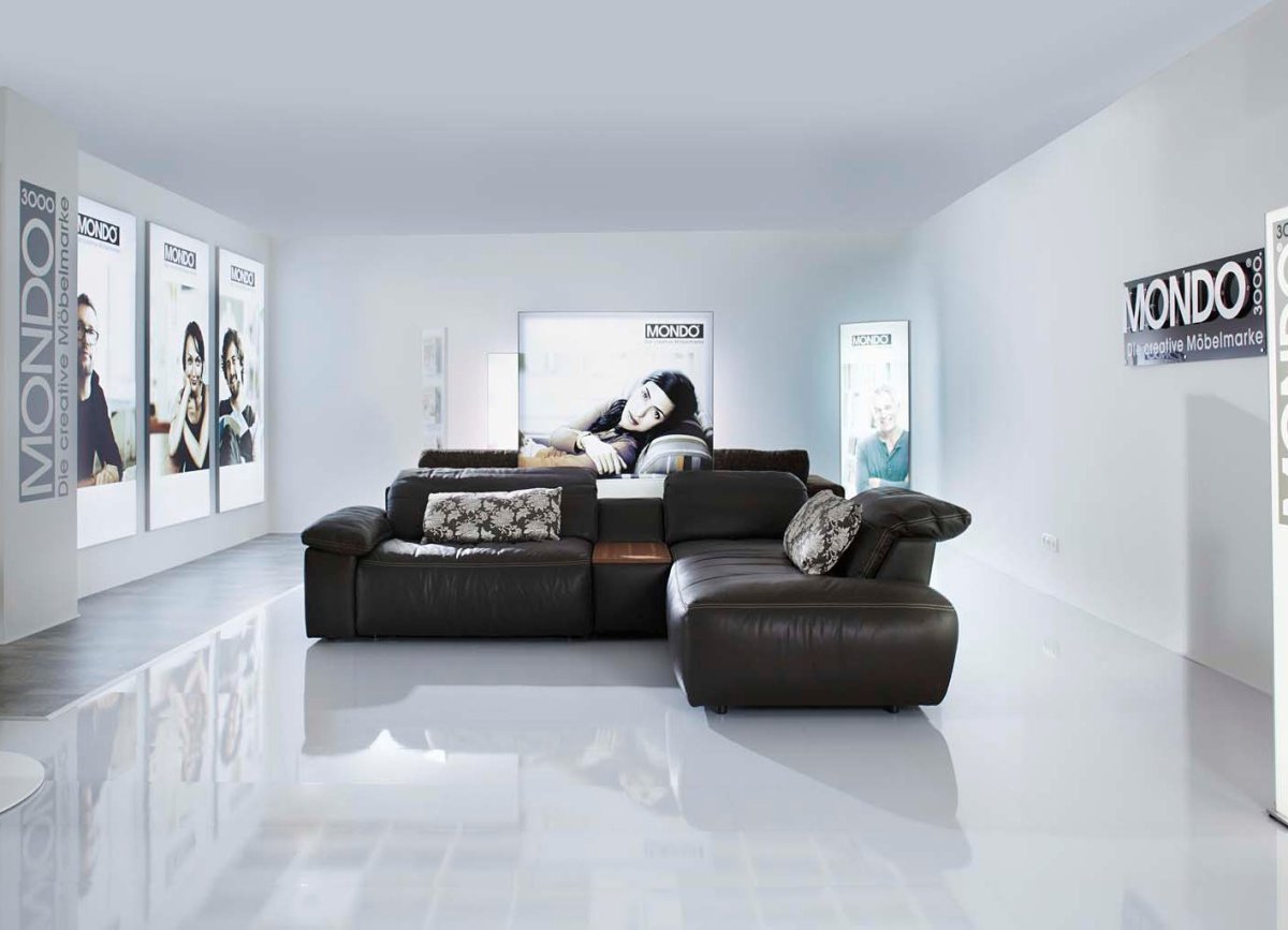 Черный пол в интерьере